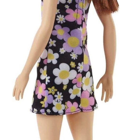 Barbie - Picture 4 of 5